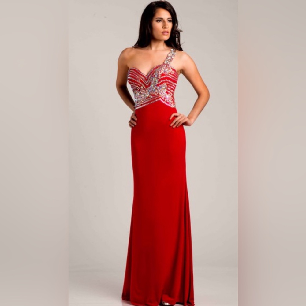 Envious Couture Prom One-Shoulder Red Evening Gown with Beaded Bodice. Size 6